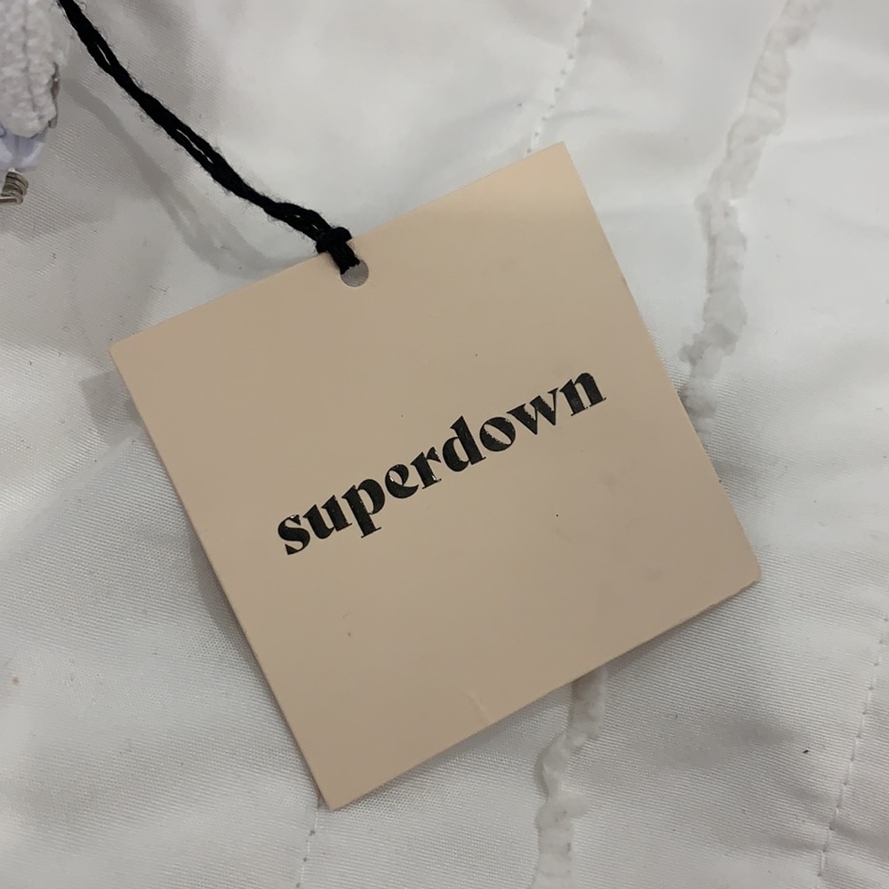 Superdown White Flowy Shorts - Picture 5 of 5